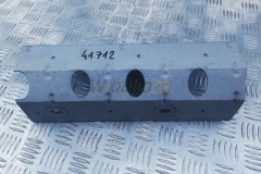 Exhaust manifold cover  D9508