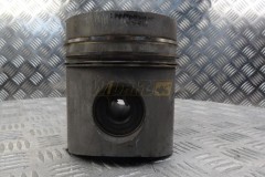 Engine piston  D904